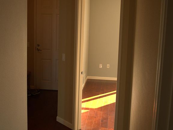 4th image of 401 Crescent Ct APT 4409