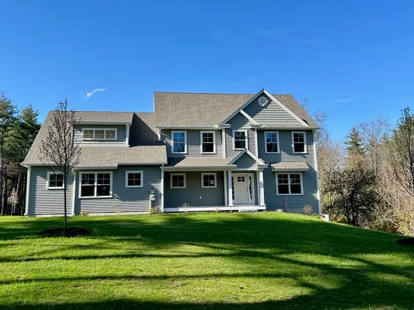 15 Bartlett Ave, Nashua, NH 03064