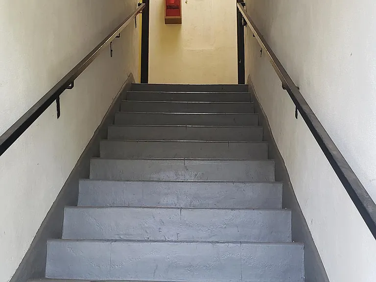 7518 Norton Ave #5 — Photo 4