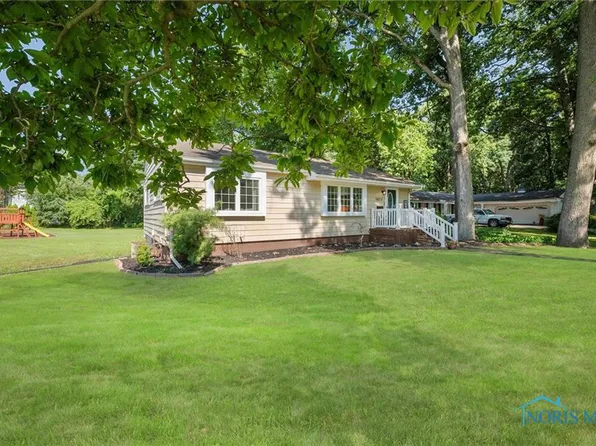 5823 Everwood Rd, Toledo, OH 43613