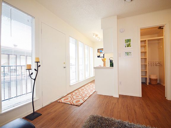 4th image of 4551 Avenue A #203