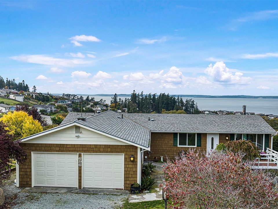 1st image of 696 Gladstone Dr