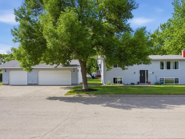 304 6th Ave SE, Barnesville, MN 56514