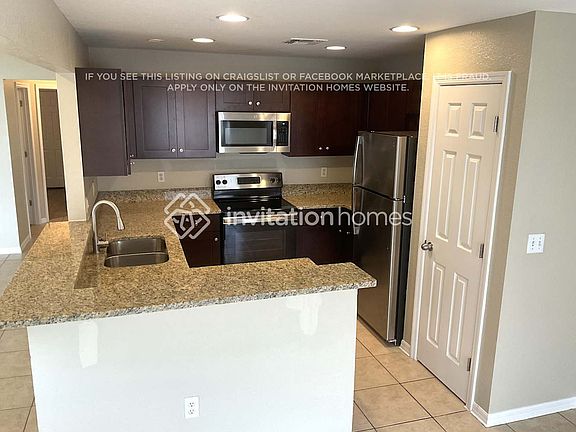 4th image of 1383 Laurel Glen Dr