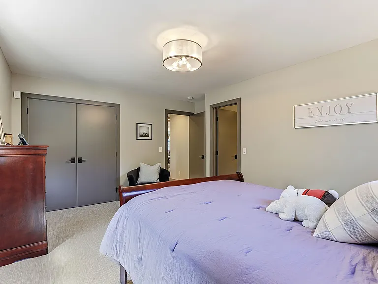 4913 Minneapolis Ave — Photo 48