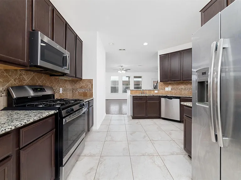 18406 Spruce Tree Line Trl — Photo 11