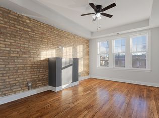 2009 W Jarvis Ave #1, Chicago, IL 60645