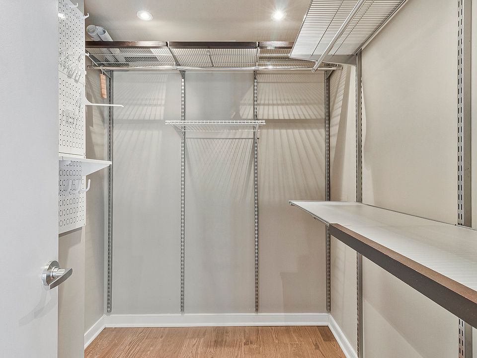 Primary Walk in Closet