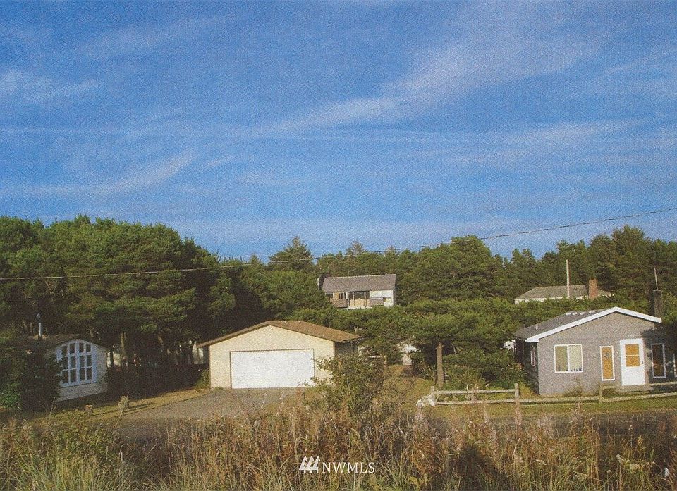 2nd image of 0 xxx J Place