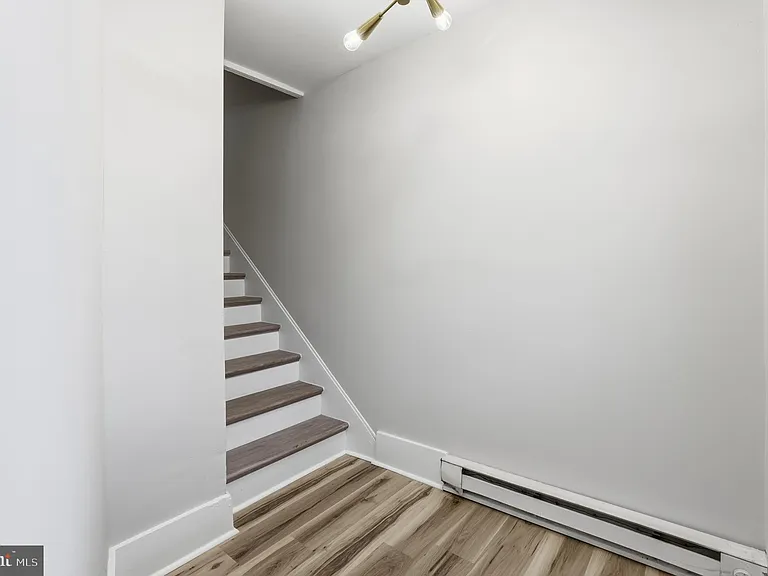 319 E A St #1 — Photo 5