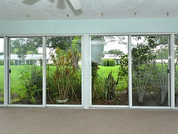 4th image of 6948 W Country Club Dr N