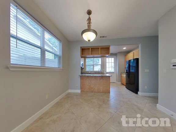 3rd image of 2280 South Dr Unit 3