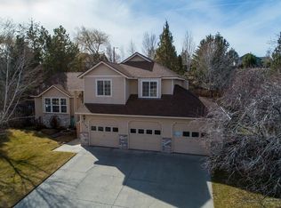 3153 SW 36th St, Redmond, OR 97756