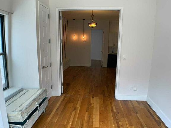 3rd image of 132 New York Ave APT 4F