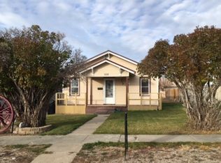 506 14th St, Rawlins, WY 82301