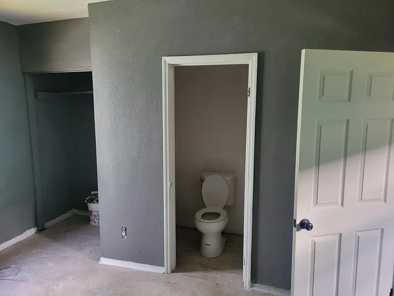 1425 Steele St — Photo 7