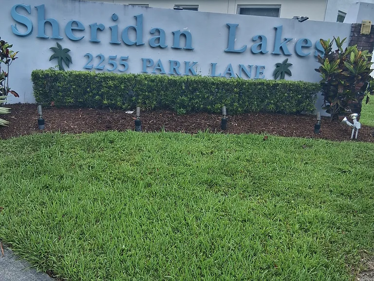 2200 Park Ln #208 — Photo 11