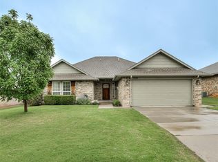 7026 N Cherokee Xing W, Warr Acres, OK 73132