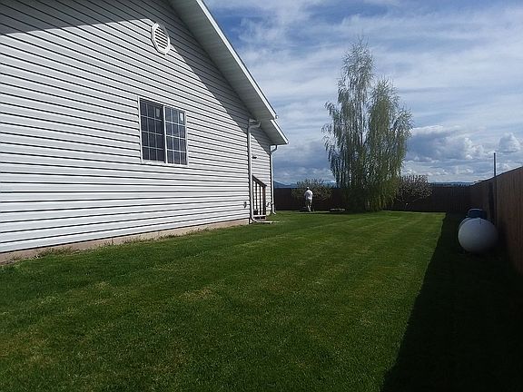 4th image of 601 Tougas Ln