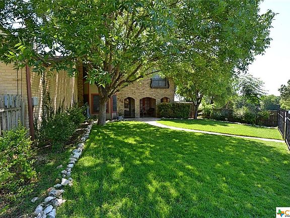 2nd image of 726 Summerwood Dr