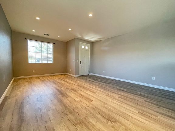 4th image of 6636 Sand Swallow St