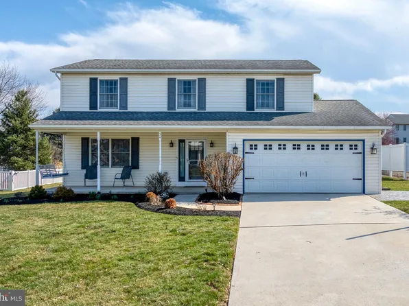 34 Royal Palm Dr, Mechanicsburg, PA 17050