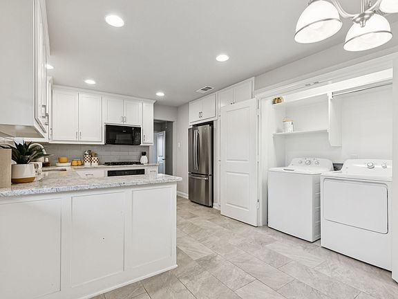 4th image of 9363 Angora St