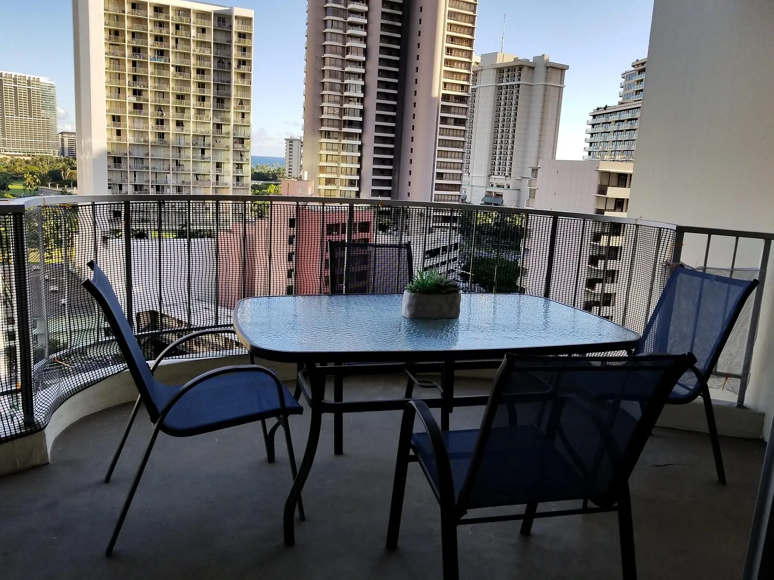 2 bed, 948 sqft, $3,400 — Photo 1