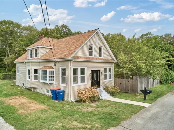70 Hathaway St, Fairhaven, MA 02719