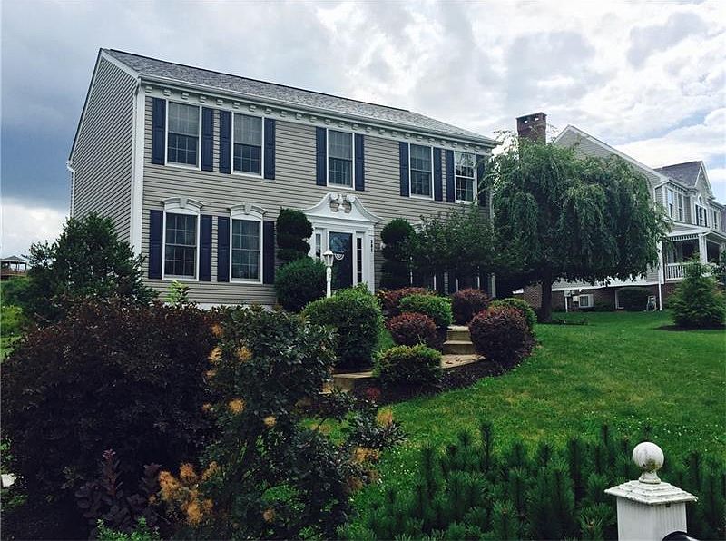 2nd image of 307 Hickory Nut Dr