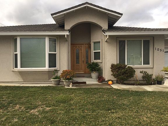 3rd image of 1051 S Blaney Ave