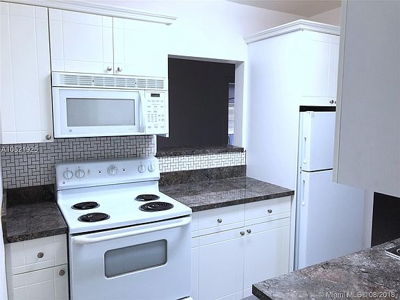 4th image of 7340 S Waterway Dr