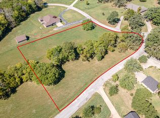 4261 S 94th Rd, Bolivar, MO 65613