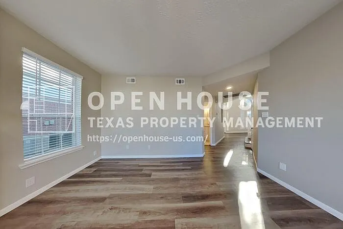 9658 Therrell Dr — Photo 6