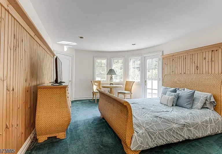 21 Stoningham Dr — Photo 30