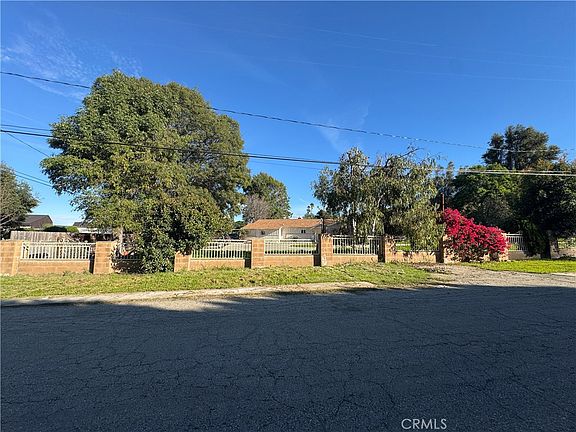 3rd image of 2708 Native Ave