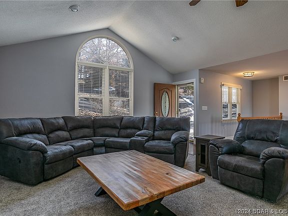 5th image of 1151 Summit Cir