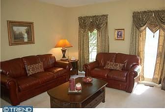 5th image of 221 Bayberry Dr