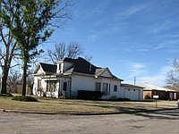 1st image of 110 Avenue I SE