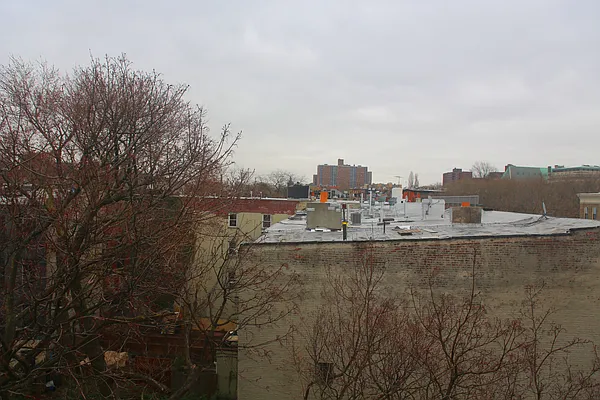 Rented by Chris Stewart, LREB | media 23