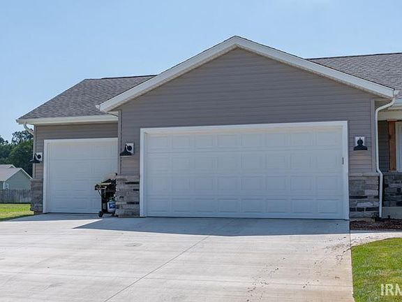 4th image of 30346 Jaxon Dr