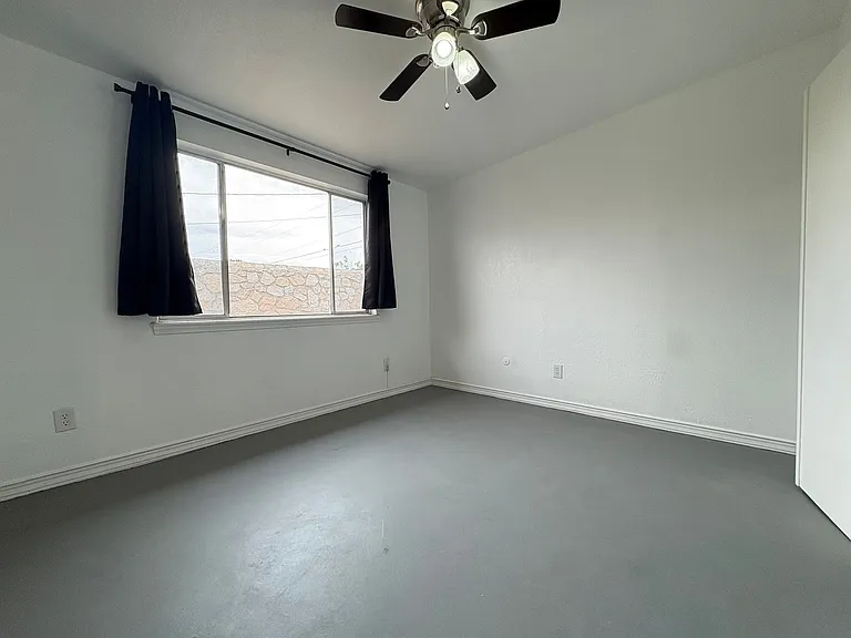 10316 Ashwood Dr — Photo 12