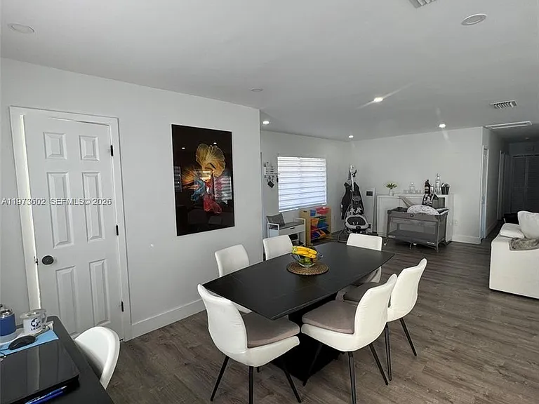 12534 SW 27th St — Photo 15