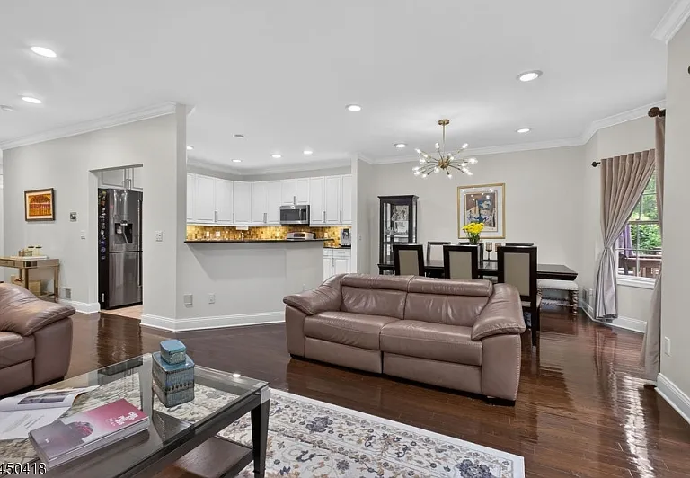 90 Winged Foot Dr — Photo 14