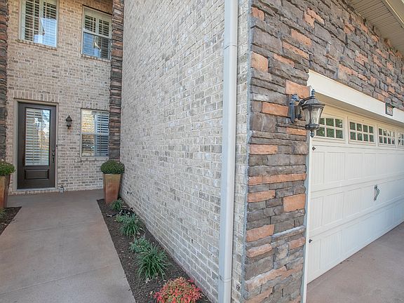 2nd image of 2315 River Terrace Dr