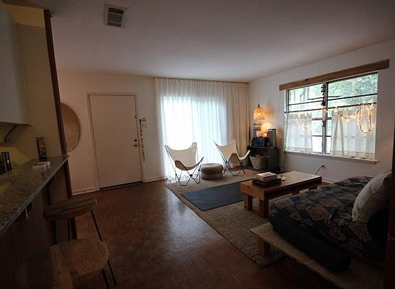 4th image of 2301 W 12th St #A