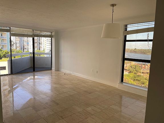 2nd image of 2501 Brickell Ave APT 806