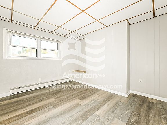 751431_001_living_room_2.jpg