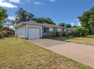 406 Lincoln St, Mc Gregor, TX 76657
