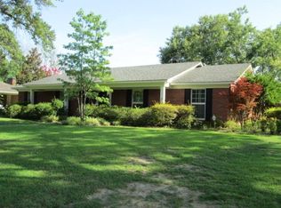 1773 Pinewood Dr, Greenville, MS 38701